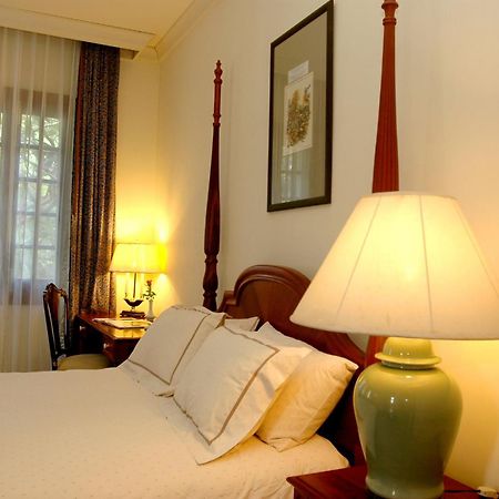 Settha Palace Hotel Вьентьян Номер фото