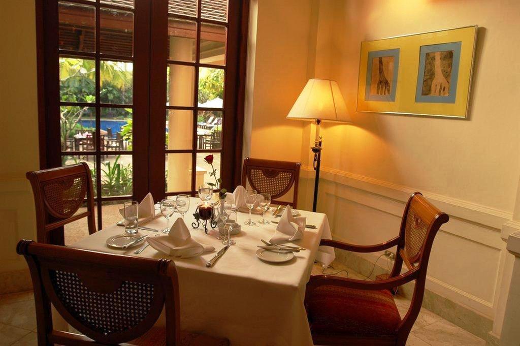 Settha Palace Hotel Вьентьян Экстерьер фото