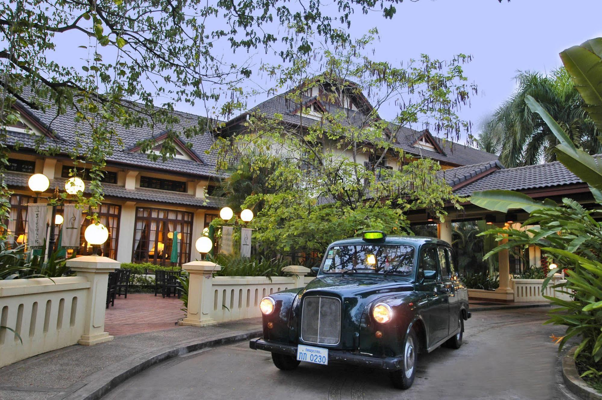 Settha Palace Hotel Вьентьян Экстерьер фото