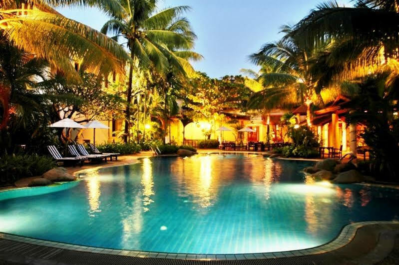 Settha Palace Hotel Вьентьян Экстерьер фото